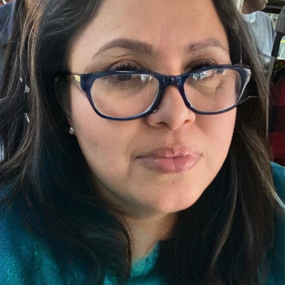 Meet your Posher, Mirian